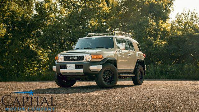 2013 toyota fj cruiser base