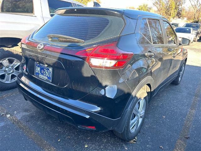 2023 nissan kicks s