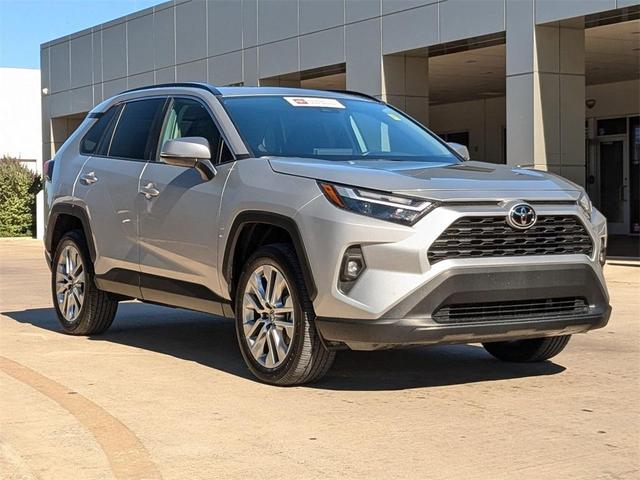 2024 toyota rav4 xle premium