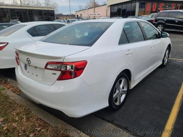 2012 toyota camry se