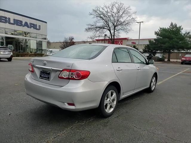 2011 toyota corolla le