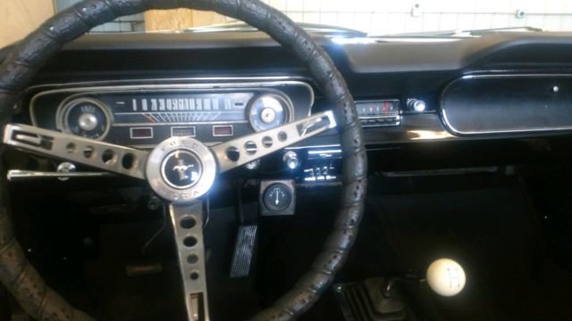 1965 ford mustang base convertible 2-door 6 cyl 3 speed west coast car