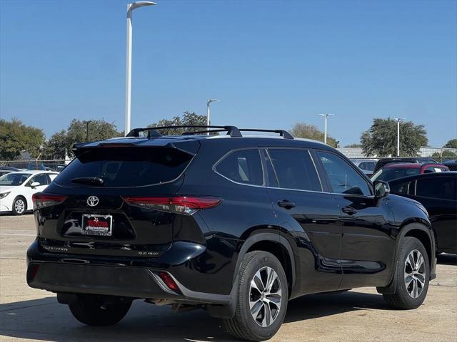 2023 toyota highlander xle