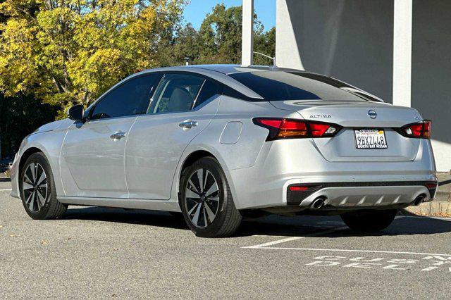 2019 nissan altima 2.5 sv