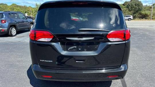 2023 Chrysler Voyager
