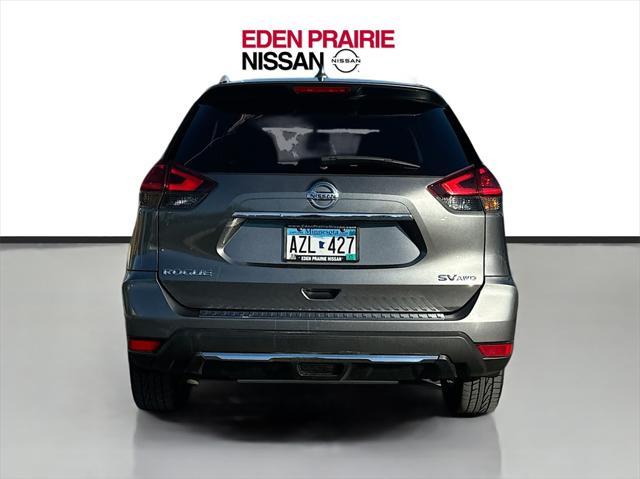 2017 nissan rogue sv