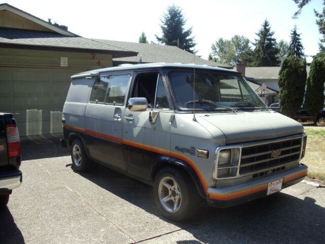 1979 chevy shorty g20 sport van