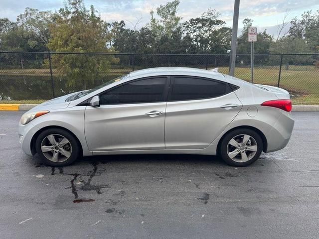 2012 hyundai elantra gls