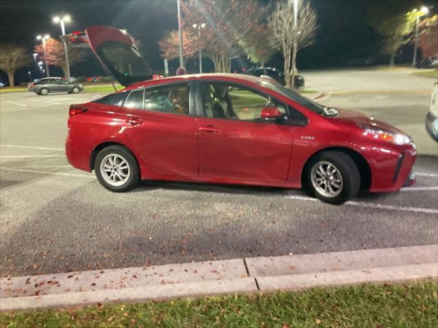 2019 toyota prius le