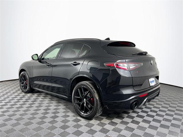 2021 alfa romeo stelvio t mulliner