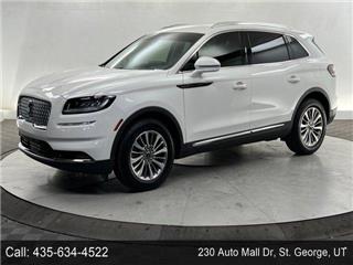 2023 Lincoln Nautilus standard