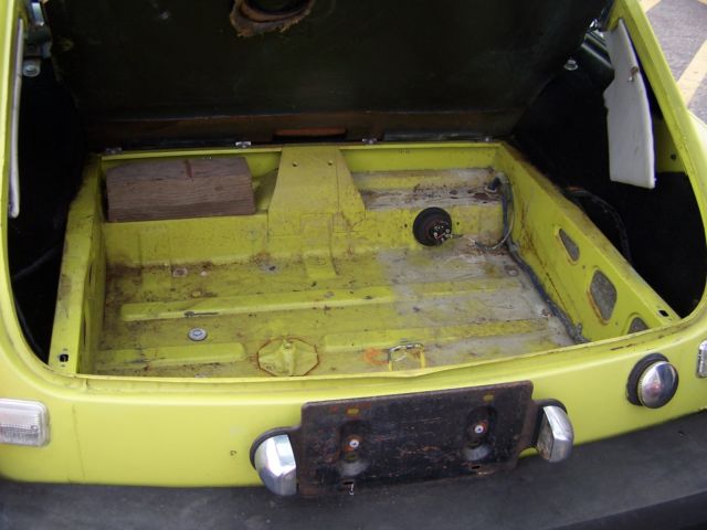 1974 1/2 mgbgt with wire wheels and overdrive