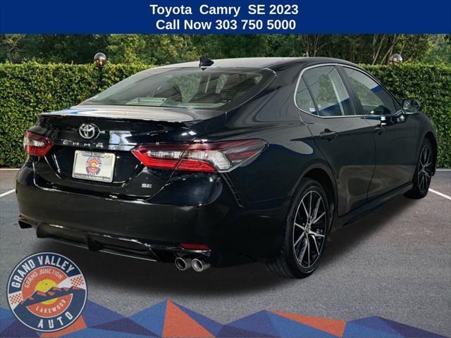 2023 toyota camry se