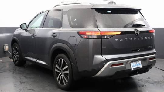 2023 nissan pathfinder platinum