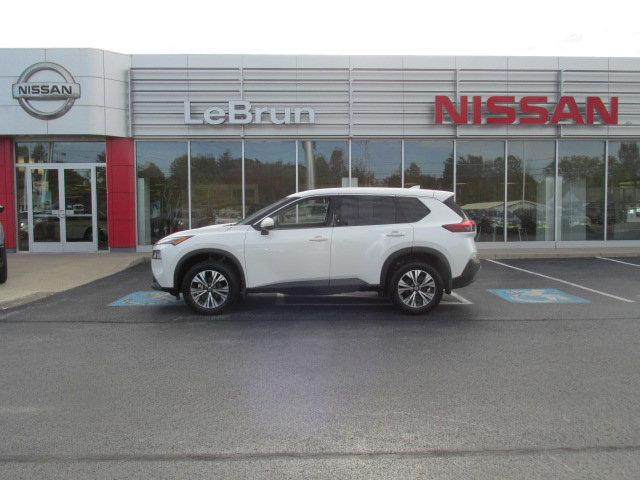 2021 nissan rogue sv