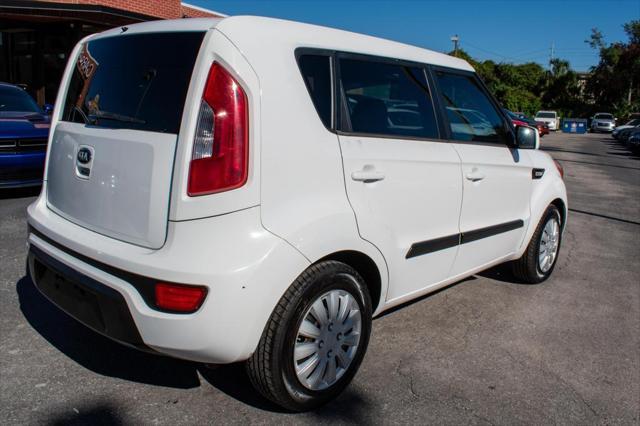 2013 kia soul base