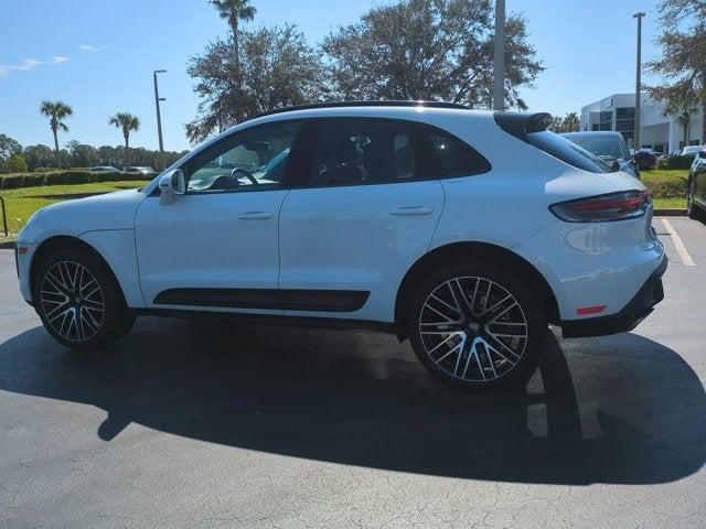 2022 porsche macan base