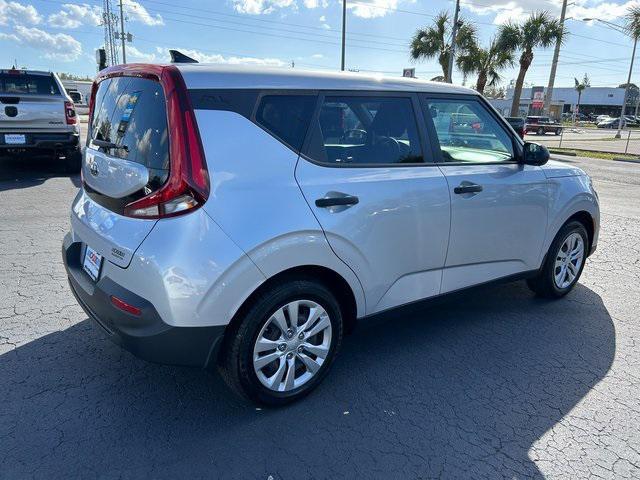2020 kia soul lx