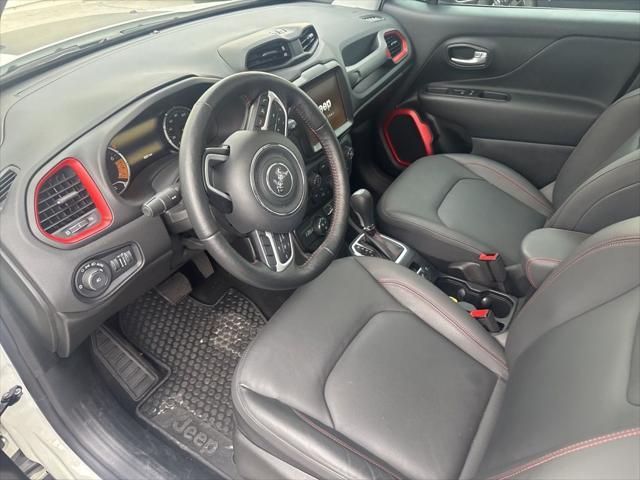 2023 jeep renegade trailhawk