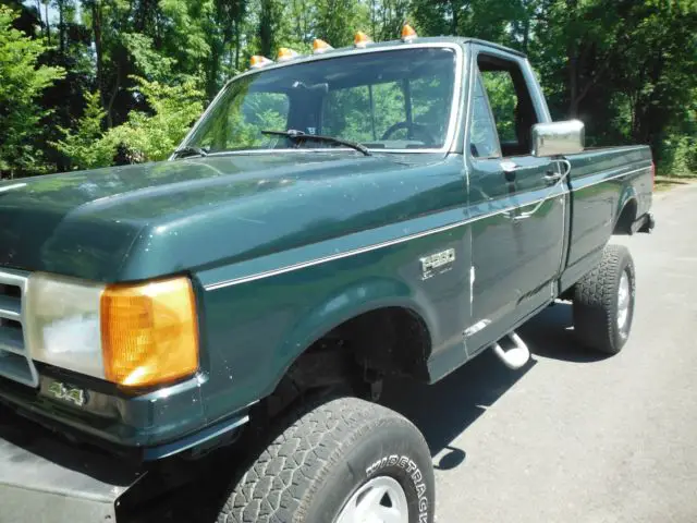 1990 ford f250 4x4 lifted 5 speed 8'bed 7.5liter 8cylinder airconditioning