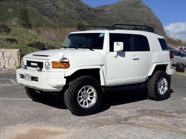 2010 toyota fj cruiser base