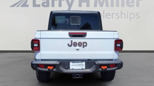 2024 Jeep Gladiator
