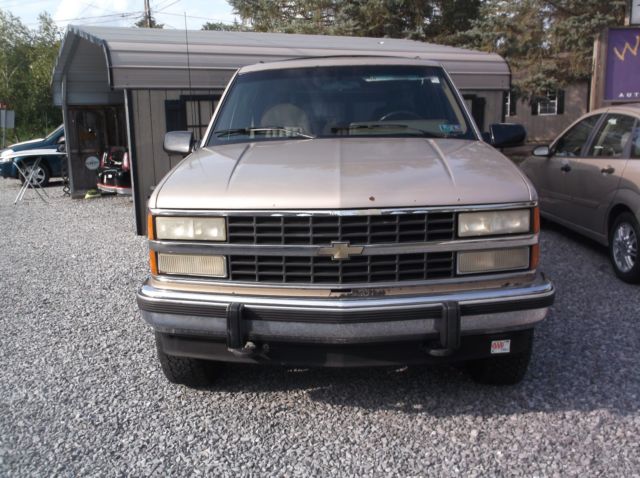 1993 chevrolet surburban silverado~4wd