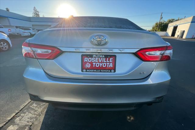 2018 toyota camry le