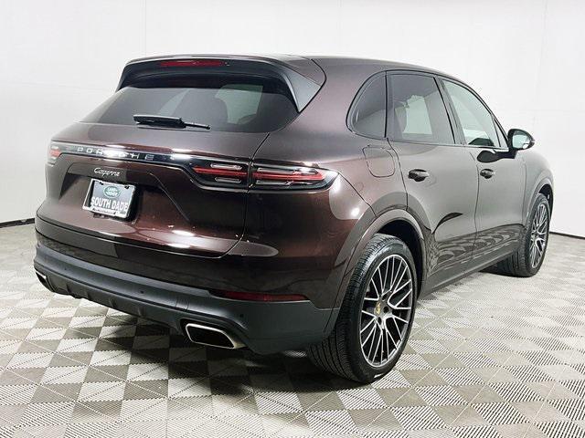 2021 porsche cayenne base