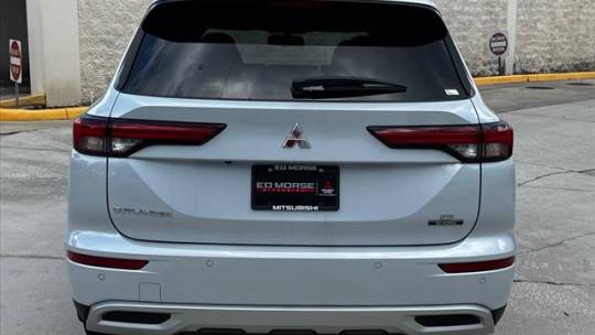 2024 Mitsubishi Outlander