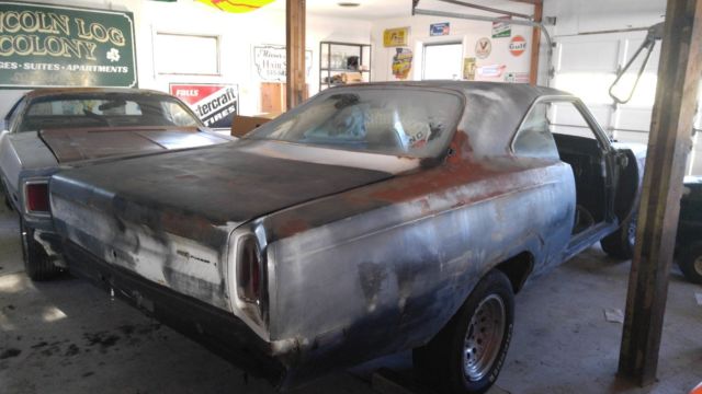 1969 plymouth roarunner