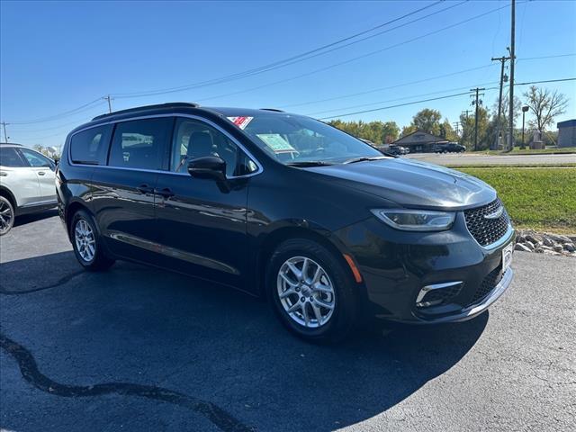 2022 chrysler pacifica touring l