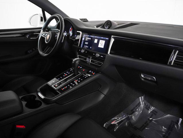2022 porsche macan s