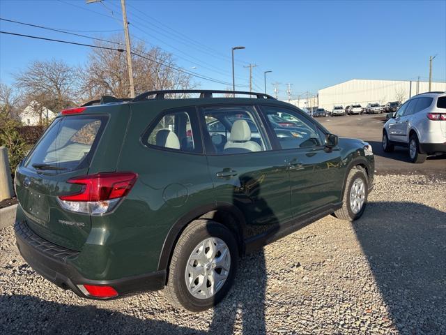 2022 subaru forester base