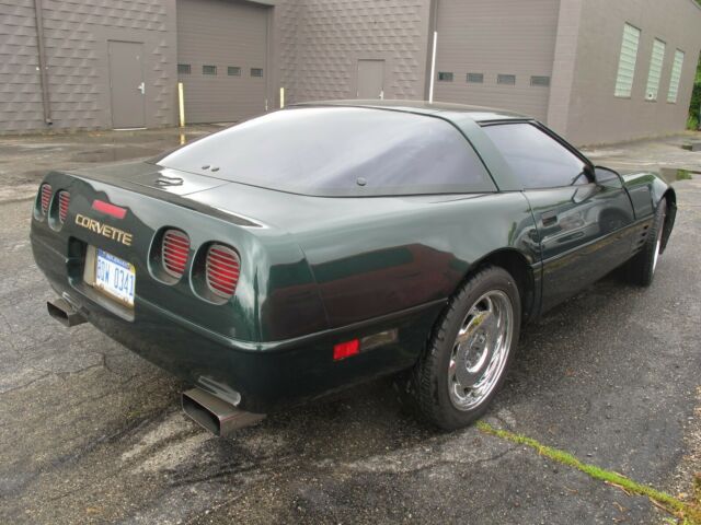 1993 chevrolet corvette with full factory power, automatic and lt-1 engine
