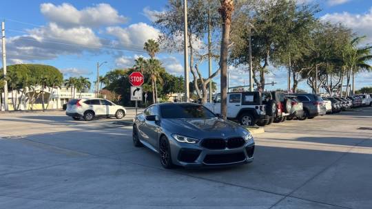2022 BMW M8