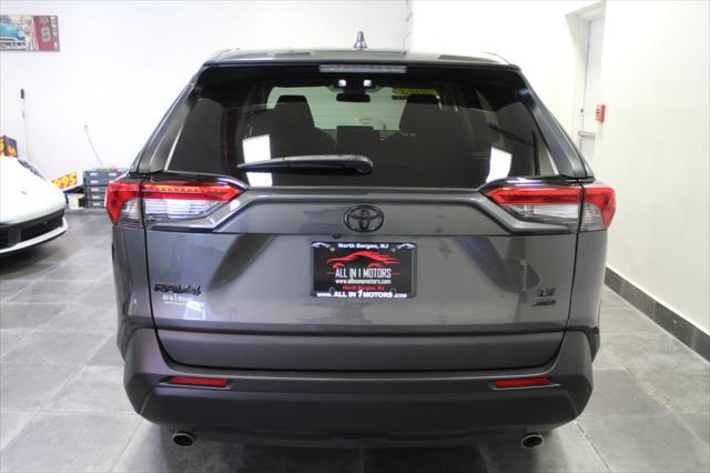 2023 toyota rav4 le