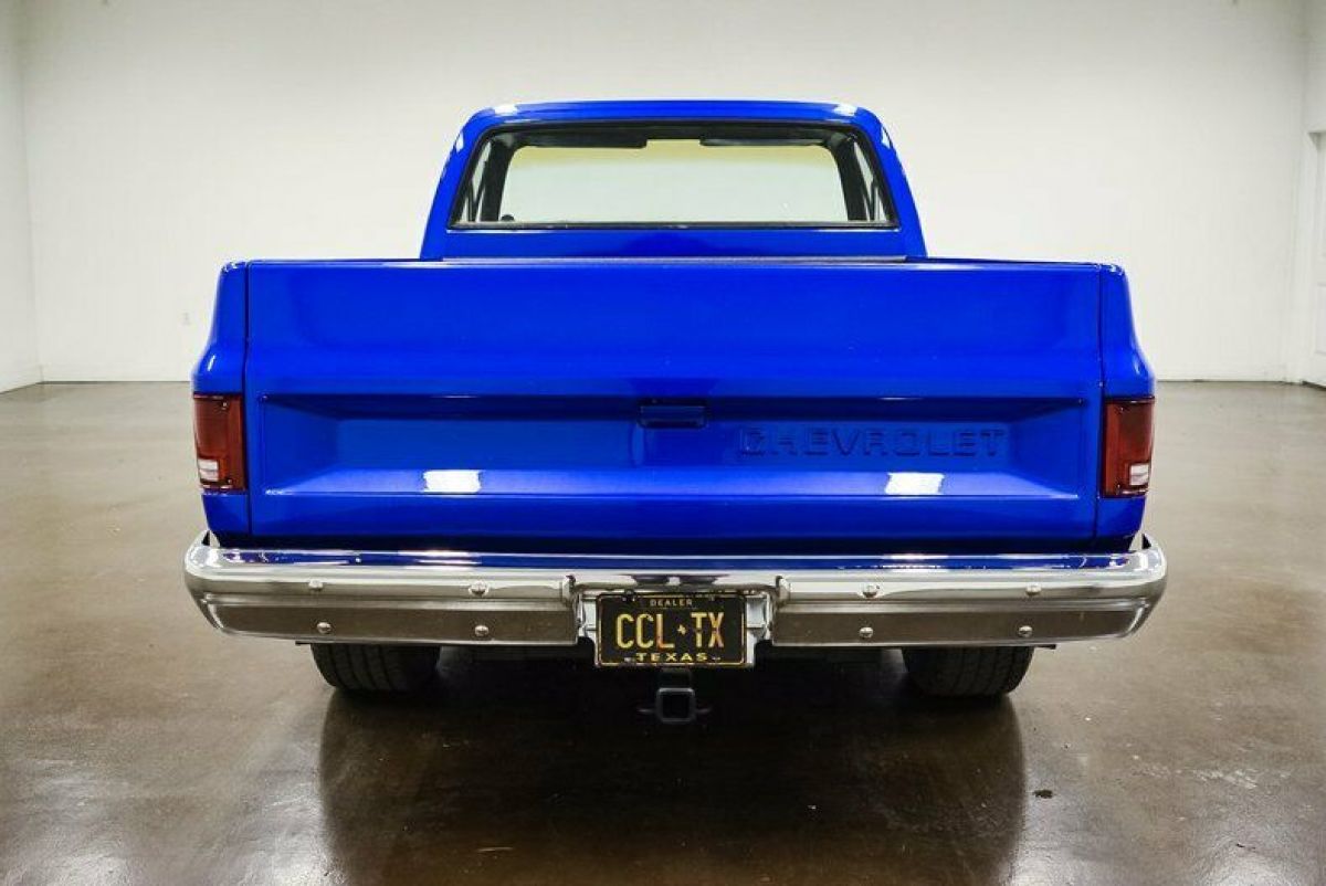 1982 chevrolet c10 swb 0 blue pickup truck 350 chevrolet v8 turbo 350 automatic