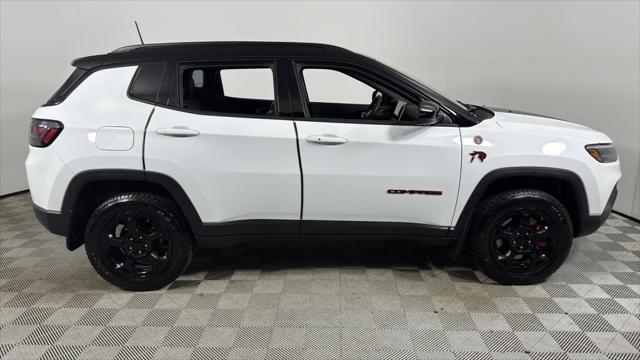 2023 jeep compass trailhawk