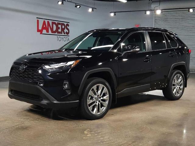 2022 toyota rav4 xle premium