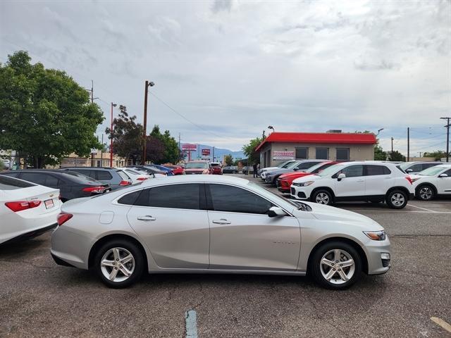 2022 chevrolet malibu lt