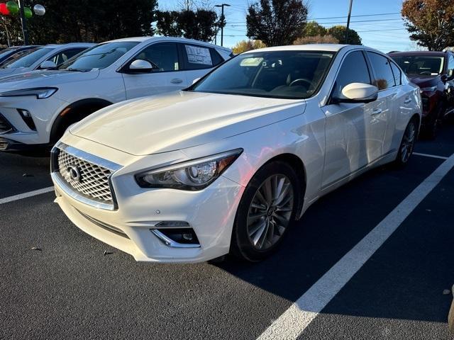 2022 infiniti q50 luxe
