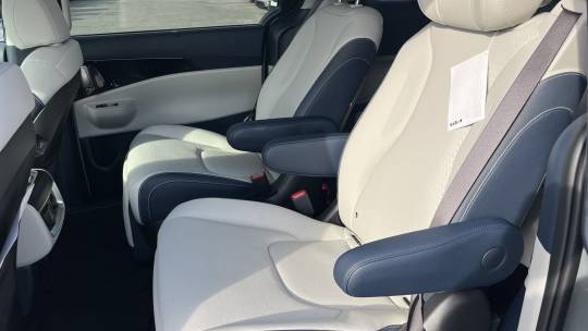 2025 Kia Carnival