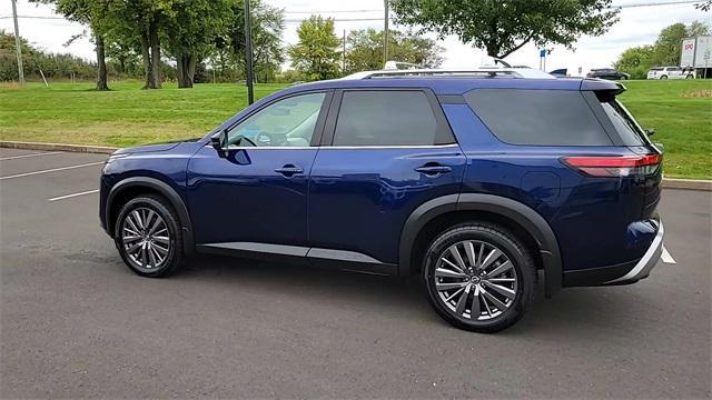 2023 nissan pathfinder sl
