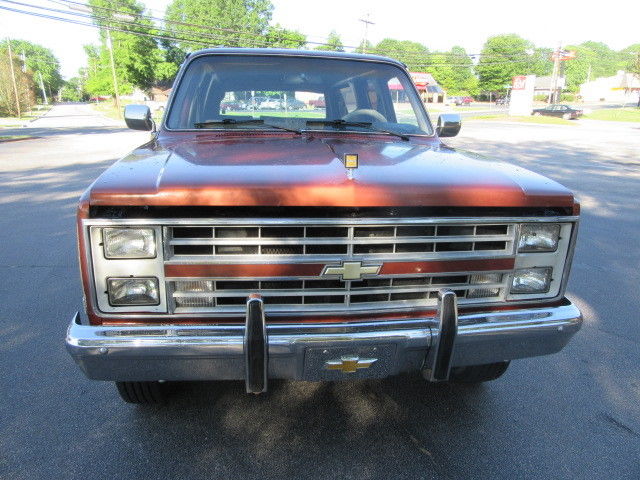 1986 chevrolet suburban c-20 silverado - great condition - 3/4 ton rwd