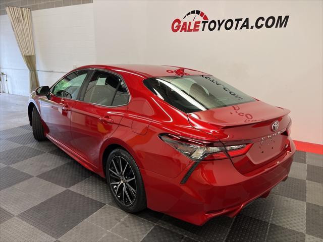 2021 toyota camry se
