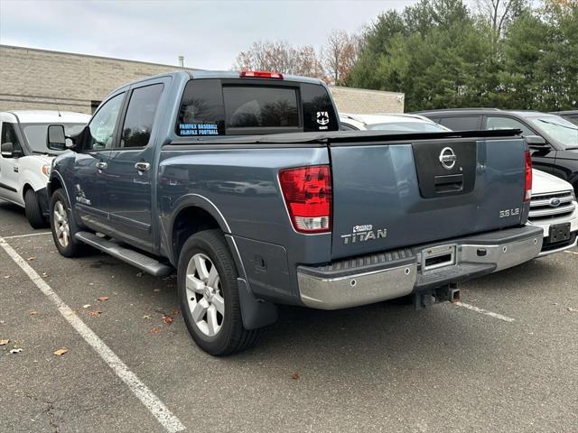 2010 nissan titan le