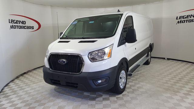 2022 ford transit-250 base