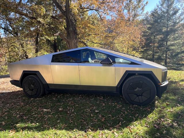 2024 tesla cybertruck awd