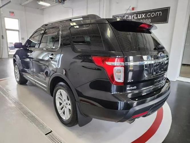 2015 ford explorer xlt 4dr front-wheel drive in waukegan, illinois